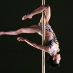 Pole Dance: in forma con il fitness della seduzione