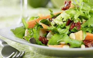 Insalata in busta: cosa sapere per la nostra salute